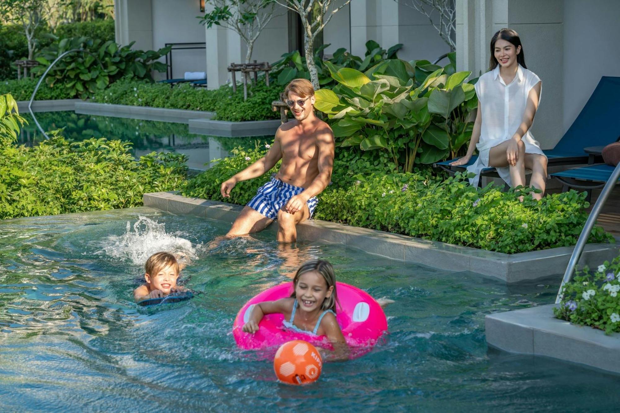 Khao Lak Marriott Beach Resort & Spa Екстер'єр фото